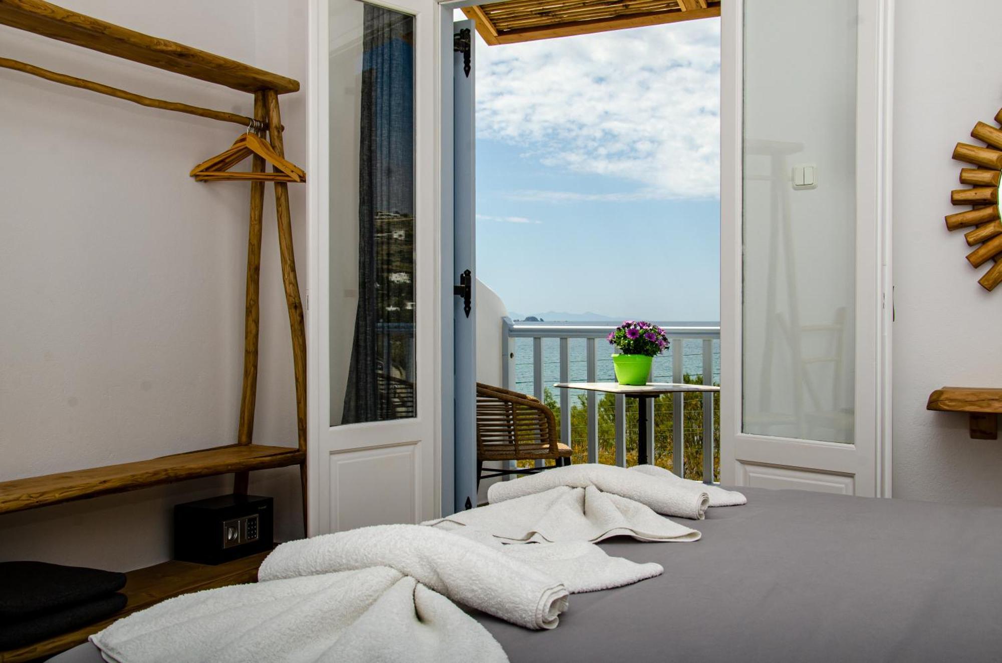 Hotel Livadia Parikia  Exterior photo