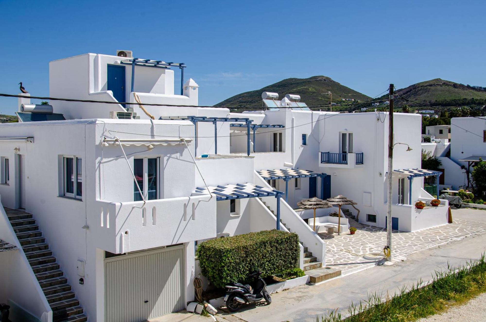 Hotel Livadia Parikia  Exterior photo