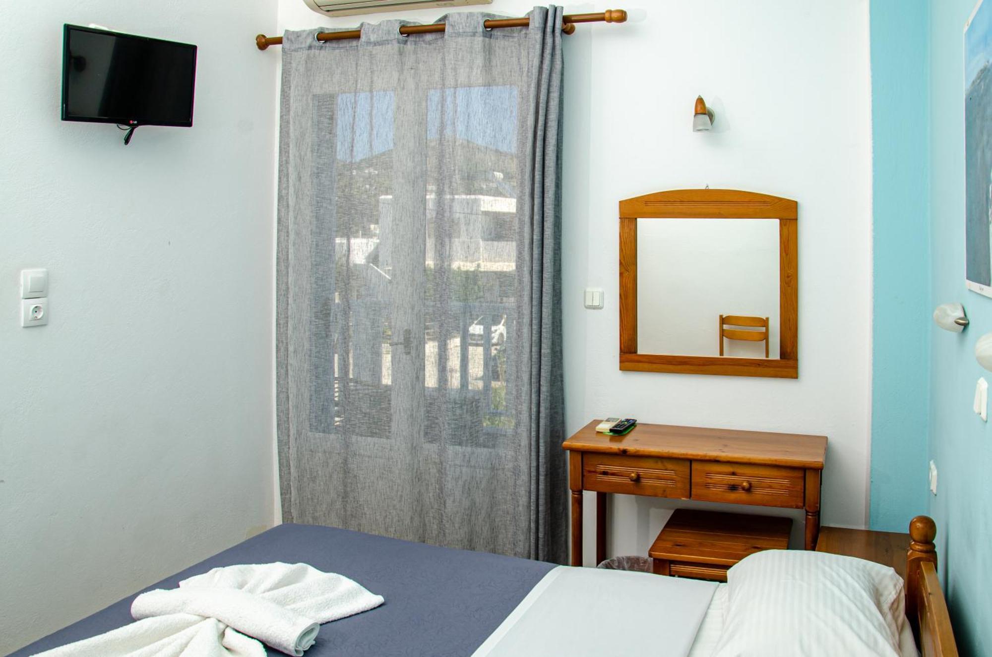 Hotel Livadia Parikia  Exterior photo
